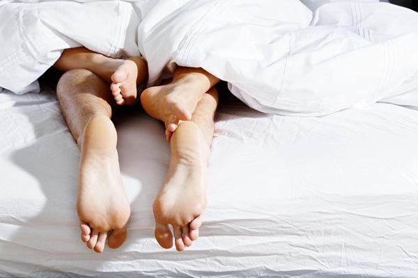 Trải qua tình một đêm khi dự đám cưới bạn thân, cô gái không ngờ lĩnh ngay hậu quả - Ảnh 1. Trải qua tình một đêm khi dự đám cưới bạn thân, cô gái không ngờ lĩnh ngay hậu quả - Ảnh 1.