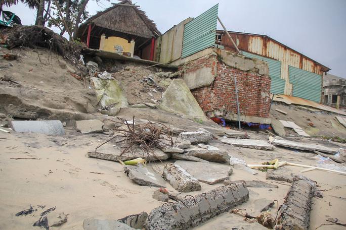 Miền Trung: Bất an sống nơi sạt lở - Ảnh 4. Miền Trung: Bất an sống nơi sạt lở - Ảnh 4.