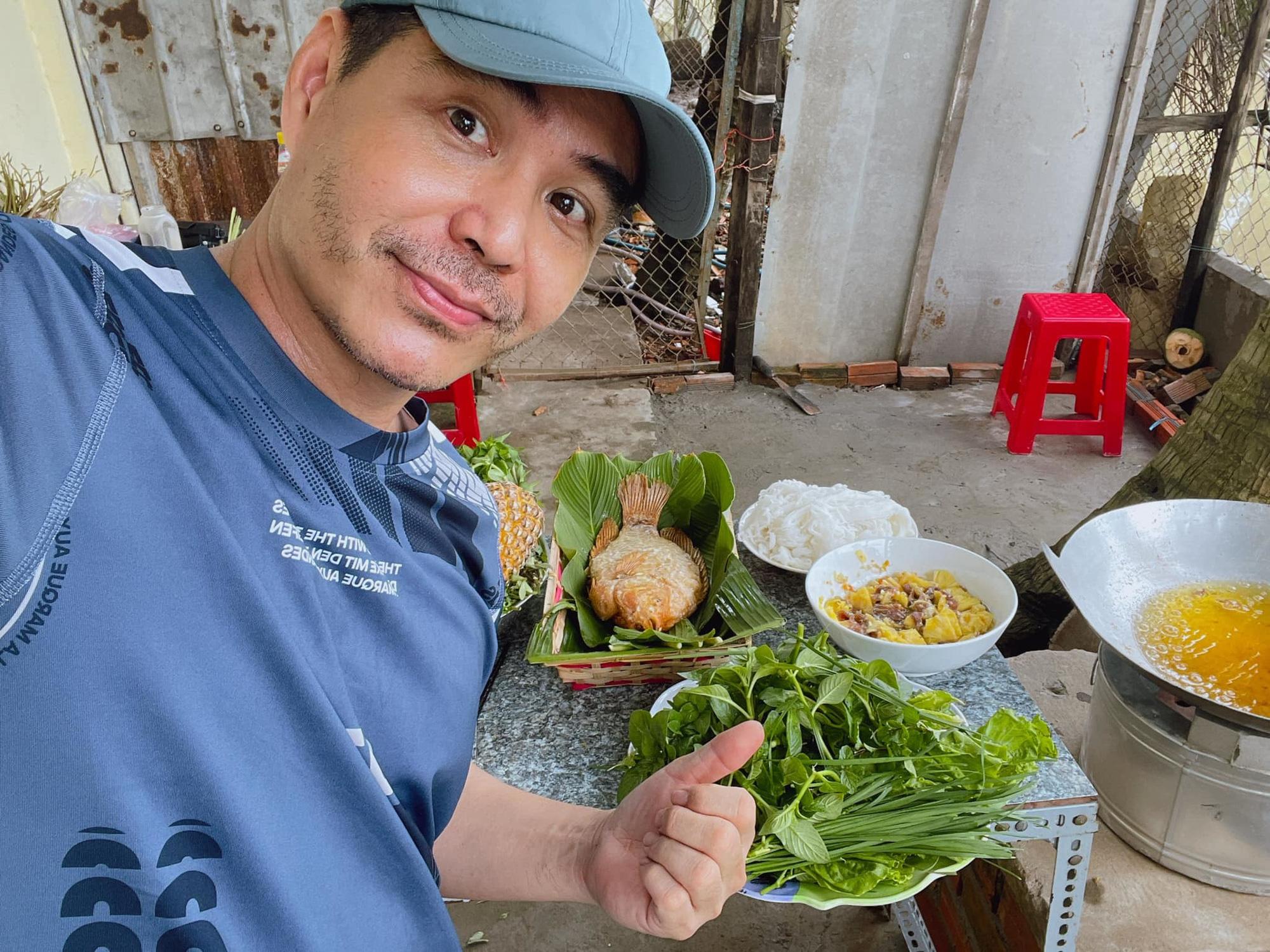 Diễn viên Trung Dũng U50: Sống một mình bình yên bên chú mèo nhỏ - Ảnh 19.