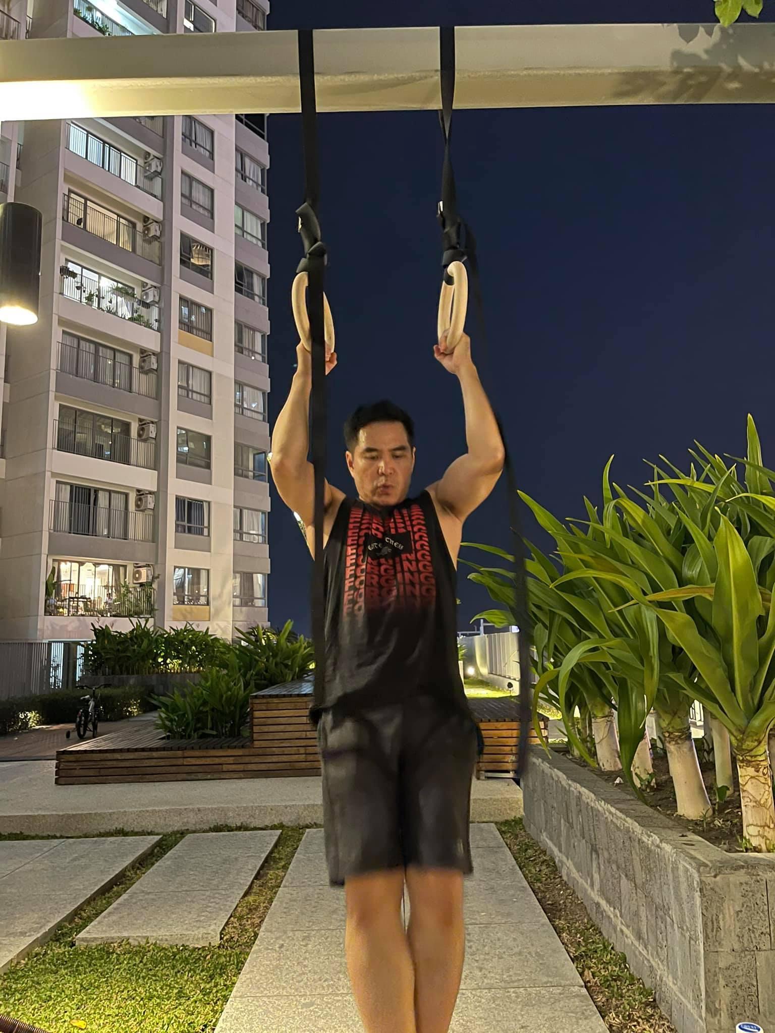 Diễn viên Trung Dũng U50: Sống một mình bình yên bên chú mèo nhỏ - Ảnh 17.