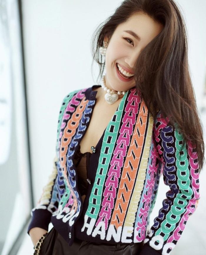 Hà Hồ, Bảo Anh nóng bỏng áo dây xẻ ngực - Ảnh 12. Hà Hồ, Bảo Anh nóng bỏng áo dây xẻ ngực - Ảnh 12.