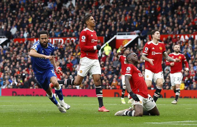 Chạm trán Everton, Man United mơ thoát cơn khủng hoảng - Ảnh 1.