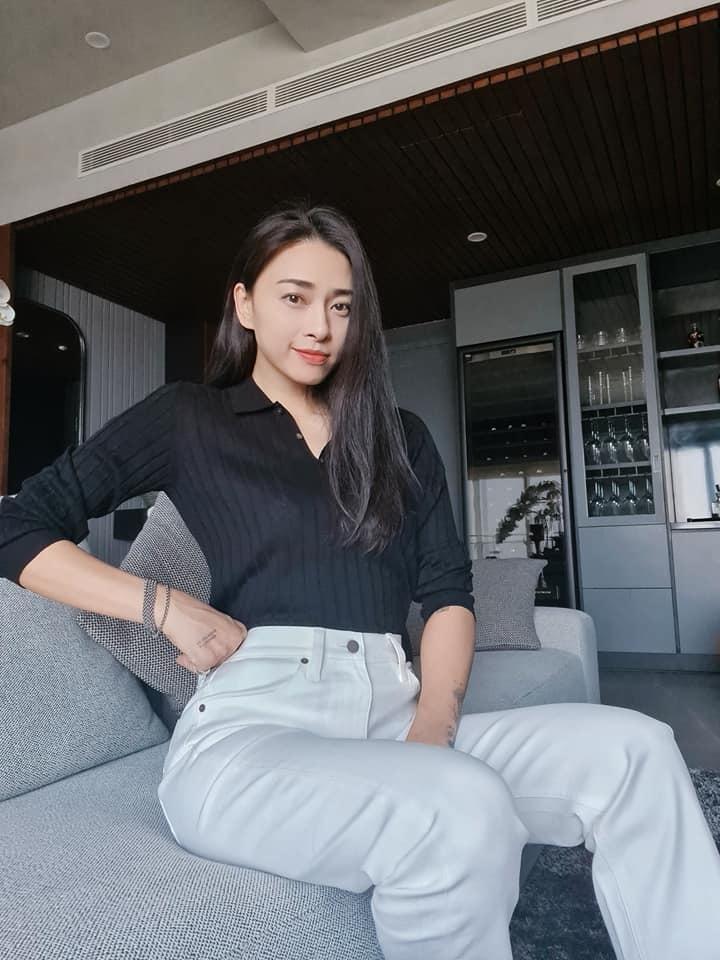 Huy Trần - Ngô Thanh Vân kết hôn, xem luôn nơi ở của cặp đôi: Chung cư cao cấp Quận 2, nội thất tông xám - đen siêu sang - Ảnh 7. Huy Trần - Ngô Thanh Vân kết hôn, xem luôn nơi ở của cặp đôi: Chung cư cao cấp Quận 2, nội thất tông xám - đen siêu sang - Ảnh 7.