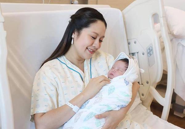 Thanh Thuý kể chuyện 2 lần làm mẹ cách nhau 10 năm, U40 không ngại sinh thêm 10 con - Ảnh 3. Thanh Thuý kể chuyện 2 lần làm mẹ cách nhau 10 năm, U40 không ngại sinh thêm 10 con - Ảnh 3.