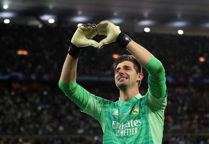 Thibaut Courtois hóa siêu nhân, Real Madrid lên đỉnh Champions League - Ảnh 10.