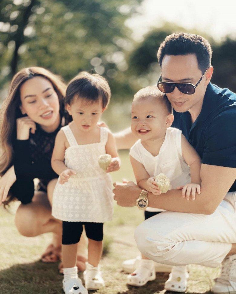 Hồ Ngọc Hà lần đầu diện đồ nhóm với Lisa Leon, tổng thể đẹp như nhóm hát tam ca! - Ảnh 9. Hồ Ngọc Hà lần đầu diện đồ nhóm với Lisa Leon, tổng thể đẹp như nhóm hát tam ca! - Ảnh 9.