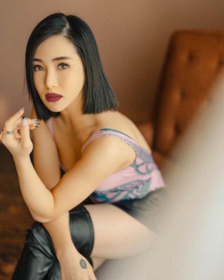 Chi Pu đổi 7749 phong cách, Hương Tràm bây giờ mới lên tay phối đồ - Ảnh 6.