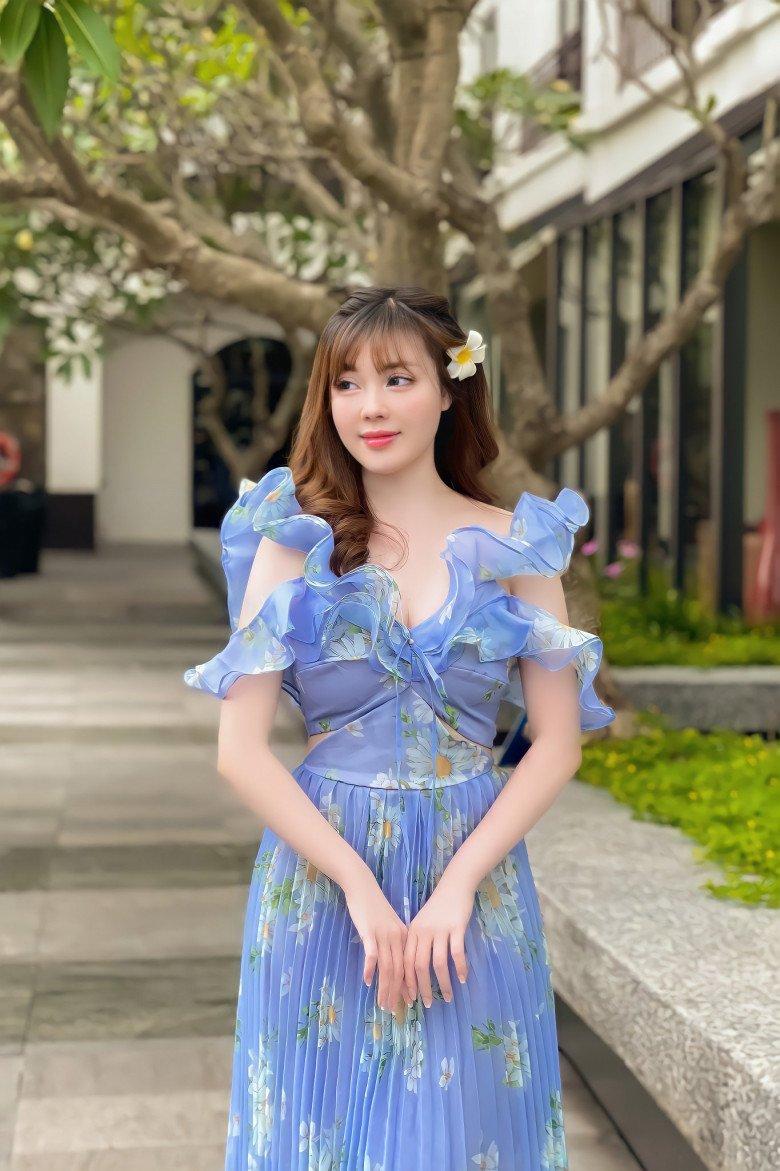 Bắt bài tút sắc của cô giáo gợi cảm nhất giảng đường Âu Hà My, mặt baby trẻ hơn sinh viên - Ảnh 3.