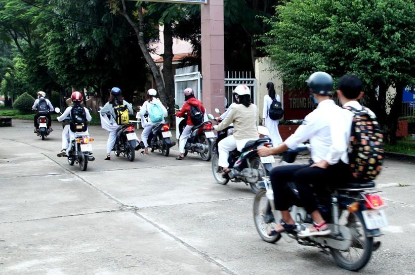Xóa 'điểm đen' trước cổng trường ảnh 3