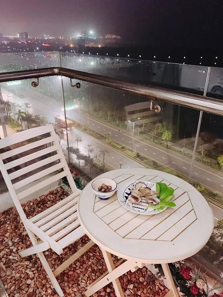 Ghé thăm 2 căn hộ “trái ngược” của Hoa hậu Ngọc Hân tại Hà Nội và Quảng Ninh - Ảnh 36. Ghé thăm 2 căn hộ “trái ngược” của Hoa hậu Ngọc Hân tại Hà Nội và Quảng Ninh - Ảnh 36.
