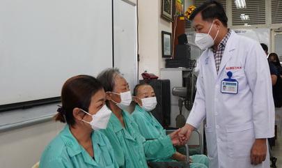 hoai_tu_xuong_ham_mat.jpeg hoai_tu_xuong_ham_mat.jpeg