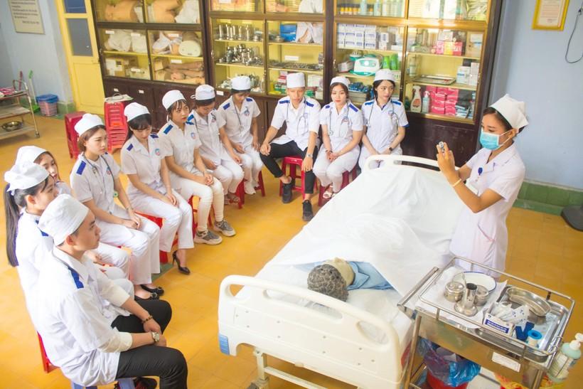 Trường Cao đẳng Y tế Huế nơi đào tạo nhân lực y tế chất lượng cao  ảnh 1