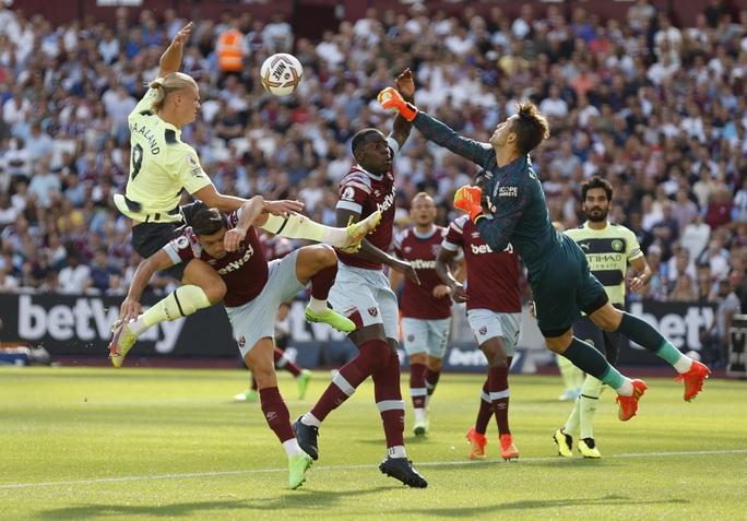 Erling Haaland lập cú đúp, Man City thắng dễ West Ham ngày ra quân - Ảnh 1.