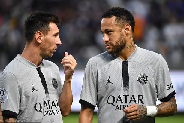 Messi, Neymar vắng mặt, Benzema sáng cửa giành Quả bóng vàng 2022 - Ảnh 2.