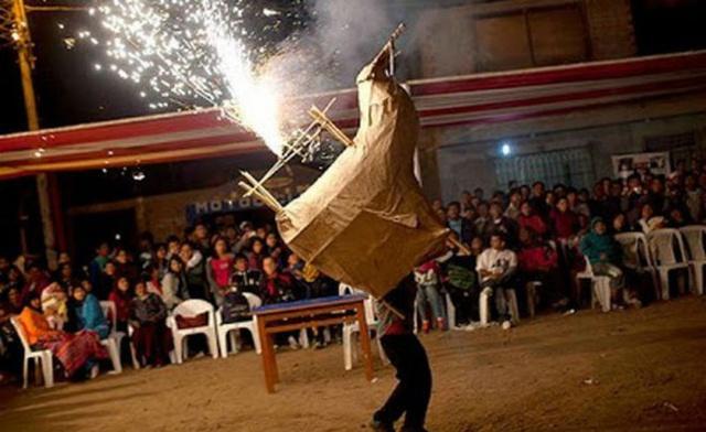 Vòng quanh thế giới khám phá những lễ hội ẩm thực lạ kỳ nhất - Ảnh 6. Vòng quanh thế giới khám phá những lễ hội ẩm thực lạ kỳ nhất - Ảnh 6.