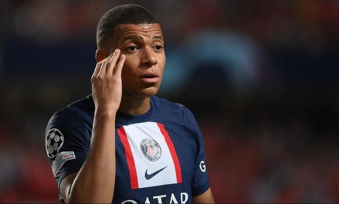 Diện mạo trái ngược của Messi và Mbappe - Ảnh 3.