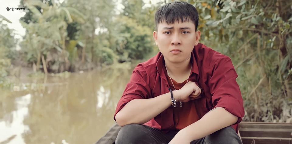 Lý do Hoài Lâm vẫn gây tranh luận dù đã từ bỏ showbiz - Ảnh 2. Lý do Hoài Lâm vẫn gây tranh luận dù đã từ bỏ showbiz - Ảnh 2.
