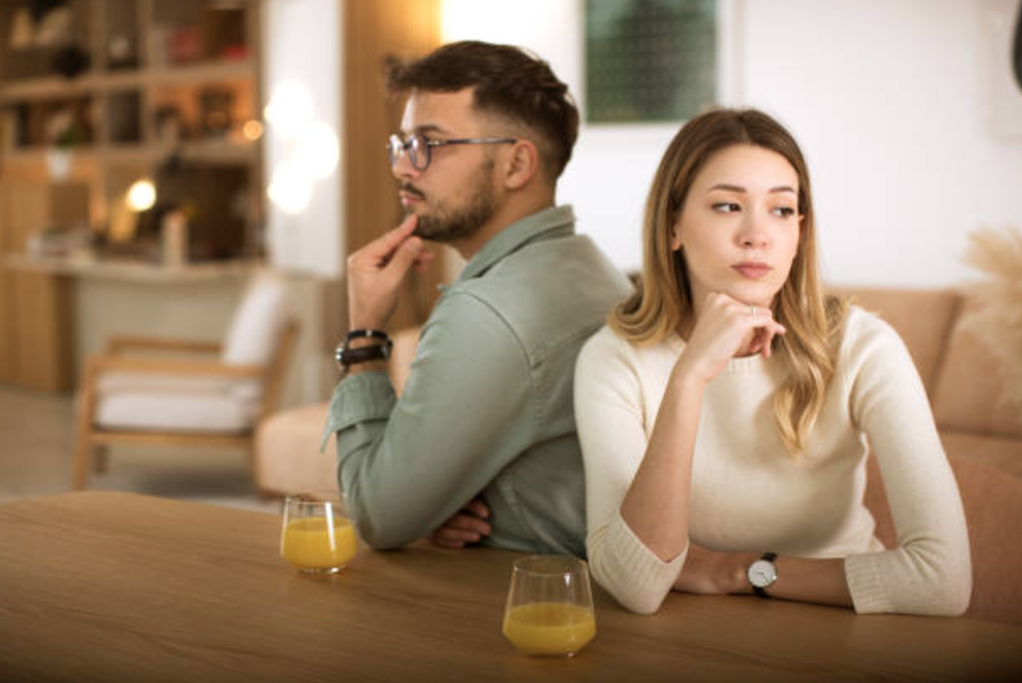 Chồng sắp cưới hỏi tôi "lương em tháng mấy triệu có nuôi nổi con không?" - Ảnh 1. Chồng sắp cưới hỏi tôi "lương em tháng mấy triệu có nuôi nổi con không?" - Ảnh 1.