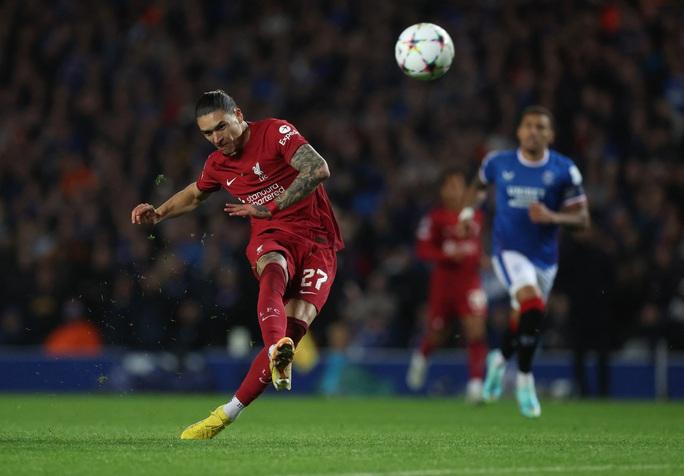 Salah 6 phút lập hat-trick, Liverpool đại thắng ở Champions League - Ảnh 3.