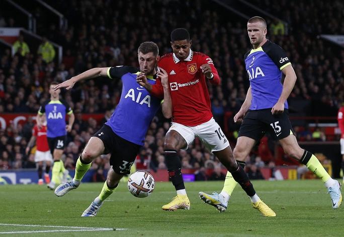 Fred đại đế tỏa sáng, Man United đại phá Tottenham - Ảnh 2.