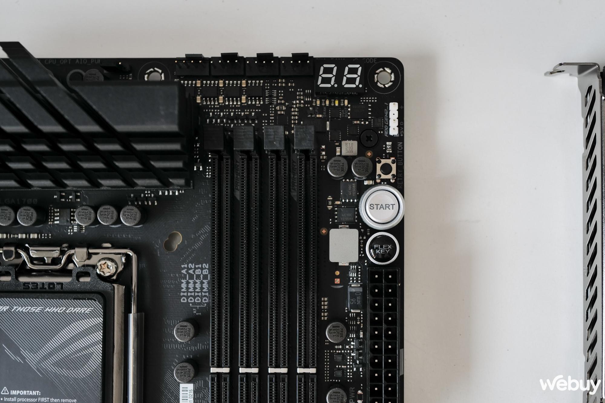 Mở hộp bo mạch chủ ASUS ROG Maximus Z790 Hero: Giá gần 20 triệu đồng, nhưng 'đắt có xắt ra miếng'? - Ảnh 8. Mở hộp bo mạch chủ ASUS ROG Maximus Z790 Hero: Giá gần 20 triệu đồng, nhưng 'đắt có xắt ra miếng'? - Ảnh 8.