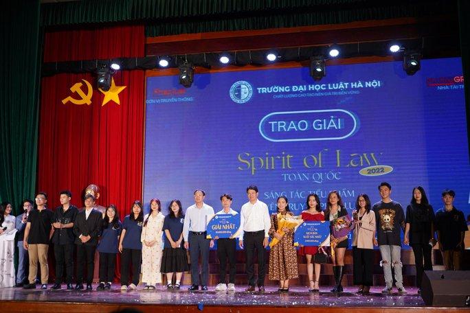 Trường ĐH Luật Hà Nội đoạt giải nhất cuộc thi Spirit of Law - Ảnh 1.