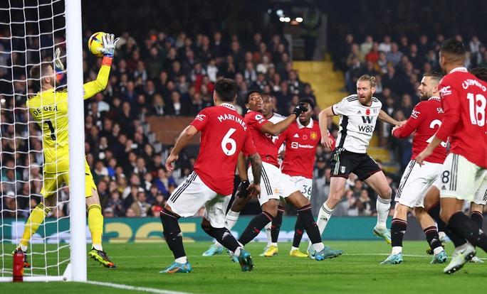 Sao 18 tuổi lập công, Man United áp sát Top 4 Ngoại hạng Anh - Ảnh 1.