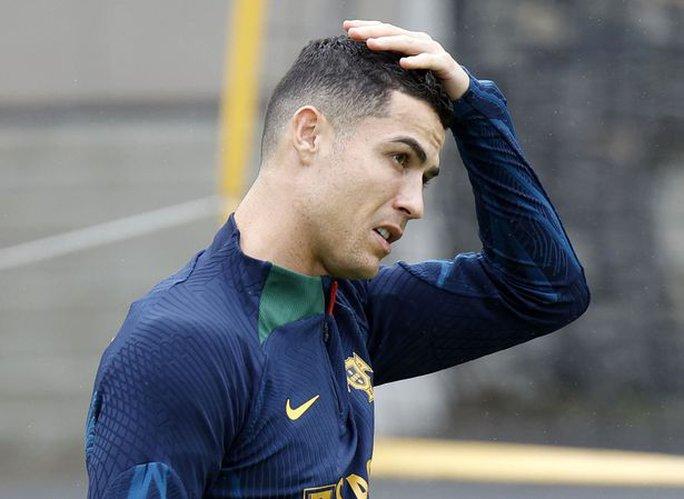 Ronaldo gặp sự cố về sức khỏe trước thềm World Cup - Ảnh 2.