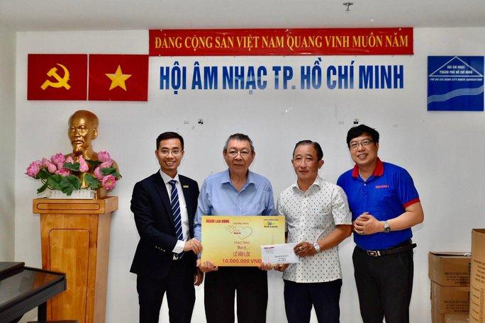 Mai Vàng nhân ái thăm nhạc sĩ Lê Văn Lộc và NSƯT - ca sĩ Nhất Sinh - Ảnh 1.