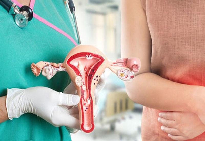 Biến chứng nguy hiểm nhất của u nang tử cung chính là ung thư tử cung, ảnh hưởng tới tính mạng của người bệnh. Biến chứng nguy hiểm nhất của u nang tử cung chính là ung thư tử cung, ảnh hưởng tới tính mạng của người bệnh.
