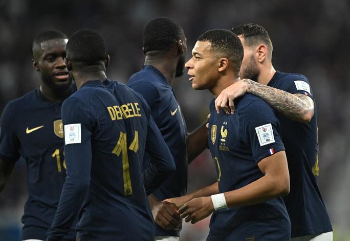 Pháp vào tứ kết, Mbappe rực sáng với loạt kỷ lục để đời - Ảnh 4.