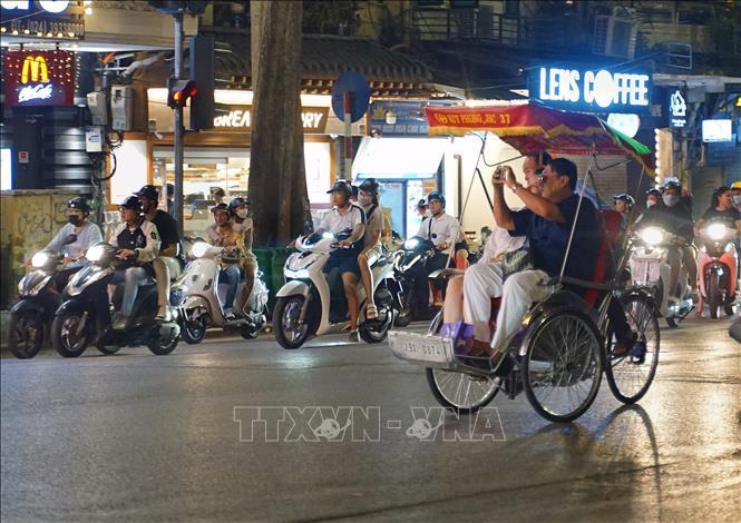 Xích lô - nét văn hóa du lịch Hà Nội - Ảnh 5.