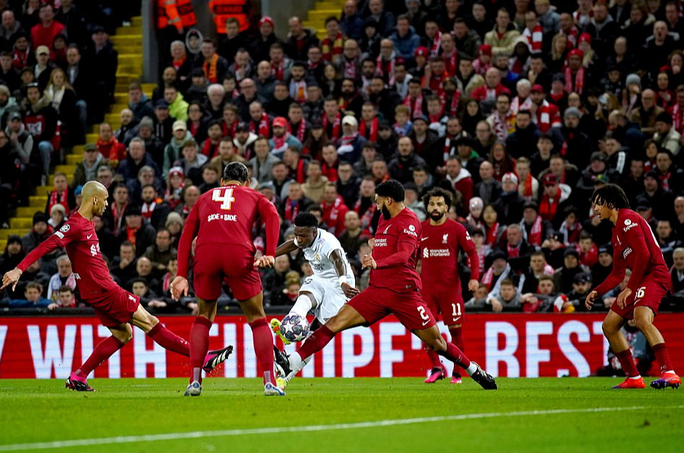 Công làm thủ phá, Liverpool thua thảm Real Madrid tại Anfield - Ảnh 4.