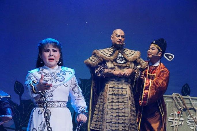 Cải lương tuồng cổ khát kịch bản sử Việt (*): Giải pháp để tuồng cổ thoát nguy - Ảnh 1. Cải lương tuồng cổ khát kịch bản sử Việt (*): Giải pháp để tuồng cổ thoát nguy - Ảnh 1.