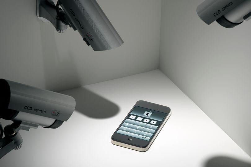 Hàng triệu người dùng iPhone cần tìm kiếm chiếc nút màu cam: Ai cũng nên chạm vào đó một lần - Ảnh 1. Hàng triệu người dùng iPhone cần tìm kiếm chiếc nút màu cam: Ai cũng nên chạm vào đó một lần - Ảnh 1.