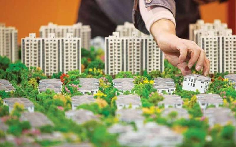 Chính phủ đã ban hành nhiều quyết sách quan trọng, kịp thời nhằm tháo gỡ khó khăn cho thị trường bất động sản.