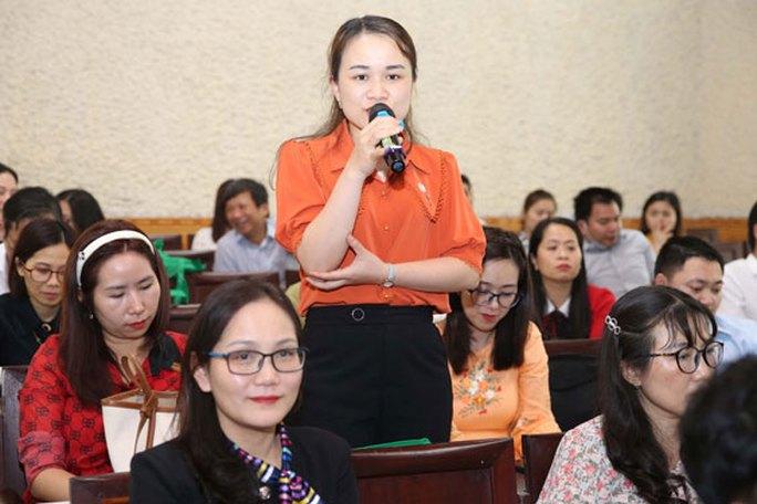 Giáo viên bối rối khi học trò hỏi về ngành nghề - Ảnh 2.