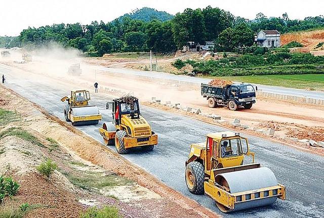 Nêu cao tinh thần trách nhiệm của người đứng đầu các Bộ, cơ quan Trung ương, cấp ủy, chính quyền các địa phương trong công tác phân bổ, giải ngân vốn đầu tư công.