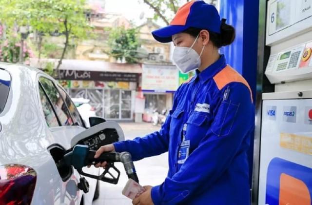 Từ 15h hôm nay, giá xăng dầu chính thức giảm sâu, gần 1.500 đồng/lít - Ảnh 2.