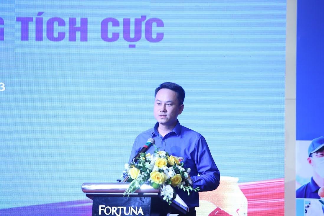 Khám chữa bệnh, cấp phát thuốc miễn phí tới 16.000 thanh niên công nhân
