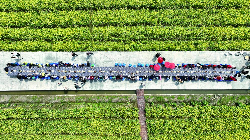 Xu thế du lịch của người trẻ Trung Quốc hiện nay: Gen Z đổ xô tìm về nông thôn, thích làm một điều bị gắn mác dành cho người già - Ảnh 5. Xu thế du lịch của người trẻ Trung Quốc hiện nay: Gen Z đổ xô tìm về nông thôn, thích làm một điều bị gắn mác dành cho người già - Ảnh 5.