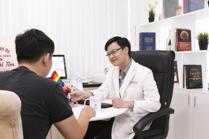 Tiêm hormone qua đường mạch máu có thể tử vong - Ảnh 1. Tiêm hormone qua đường mạch máu có thể tử vong - Ảnh 1.