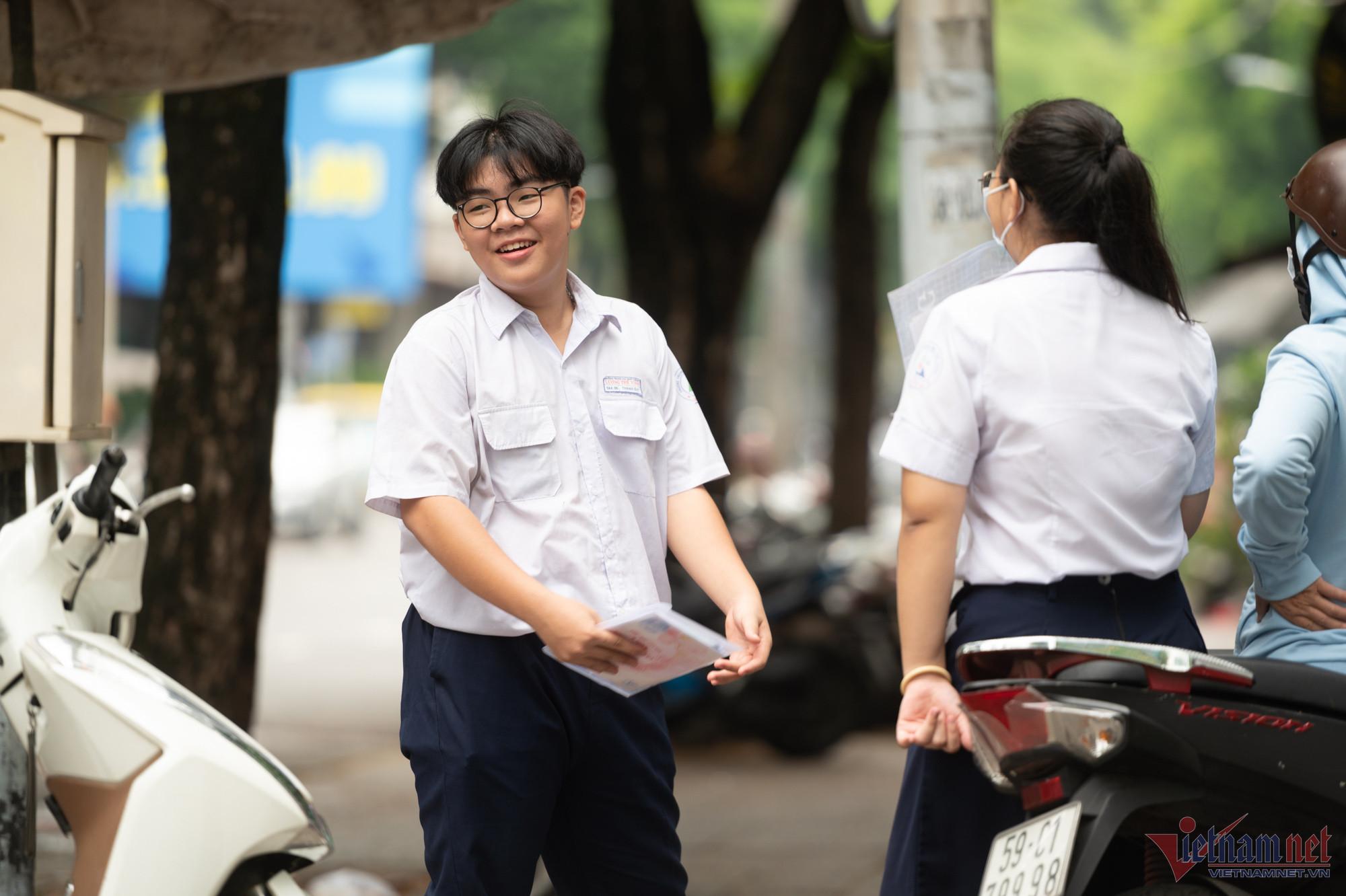 96.000 thí sinh TP.HCM bắt đầu tranh 77.000 suất vào lớp 10 công lập - Ảnh 1.