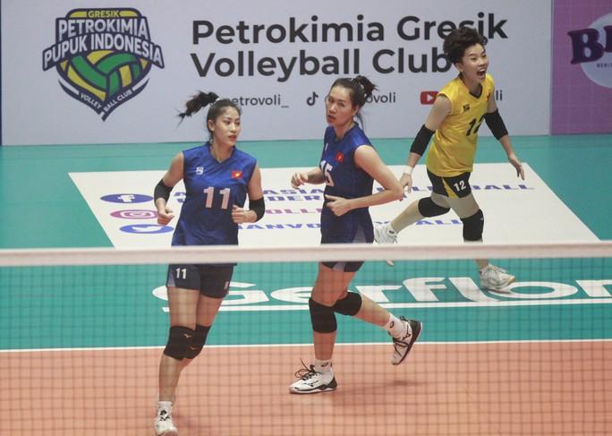 Ngược dòng hạ chủ nhà Indonesia, tuyển Việt Nam vô địch AVC Challenge Cup - Ảnh 2.