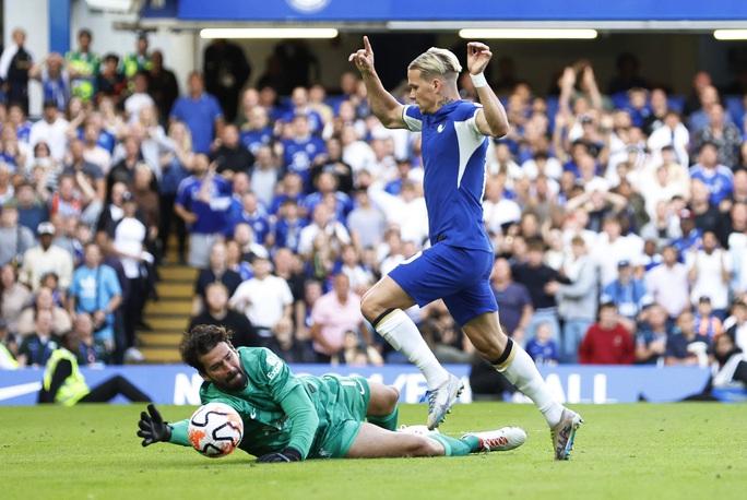 Chia điểm đại chiến, Chelsea và Liverpool phiền muộn vì ... VAR - Ảnh 1.