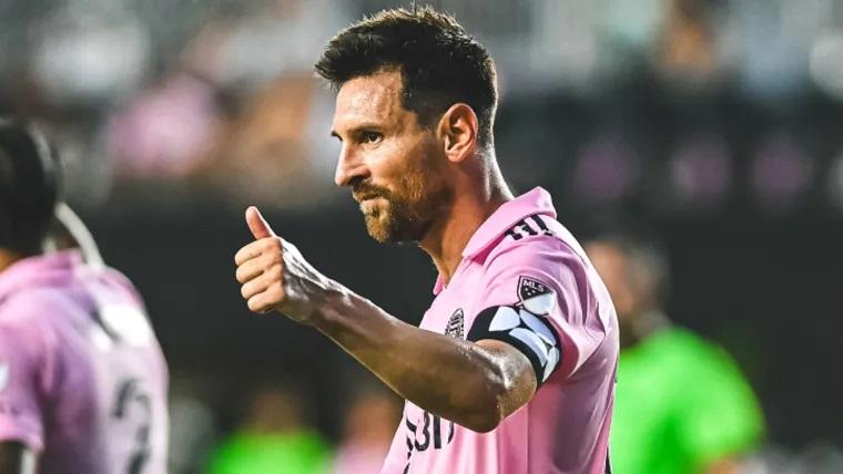 Ghi bàn từ hơn 30m, Messi đưa Inter Miami vào chung kết Leagues Cup