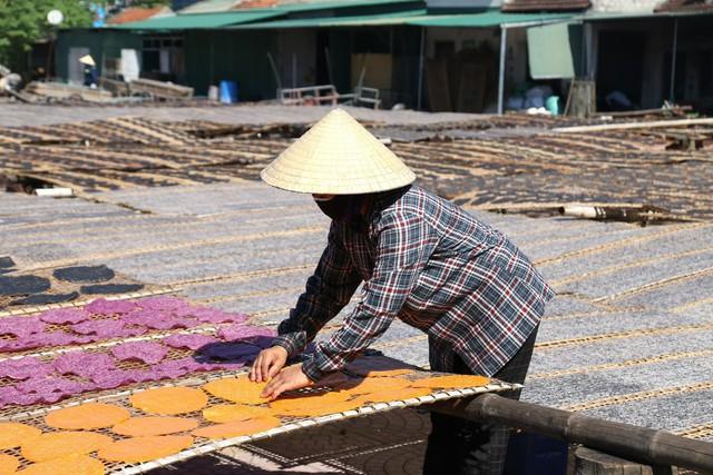 Độc đáo bánh đa nhiều màu xuất khẩu đi nhiều nước - Ảnh 8.