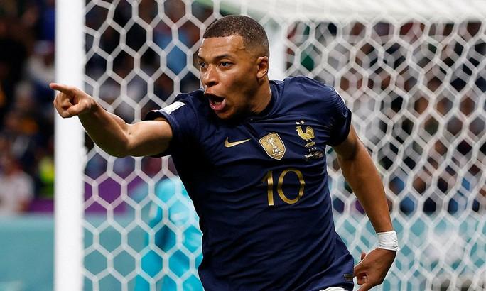 HLV Deschamps đảm bảo việc triệu tập Mbappe kể cả khi không được thi đấu tại PSG - Ảnh 1.