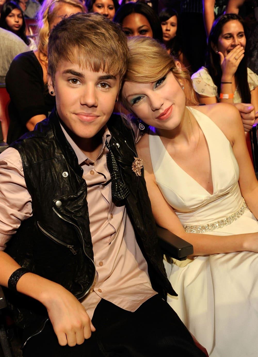 Justin Bieber và Taylor Swift từng là cặp sao tuổi teen đình đám làng giải trí. Ảnh: People