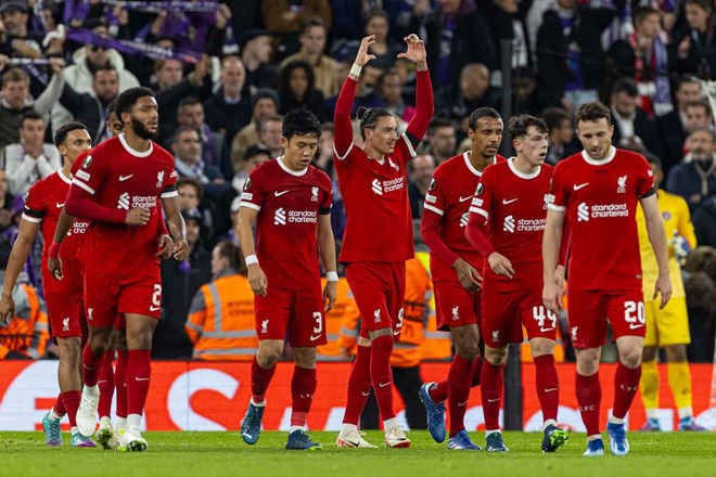 Nunez lỡ cơ hội khó tin, Liverpool vẫn đại thắng ở Europa League